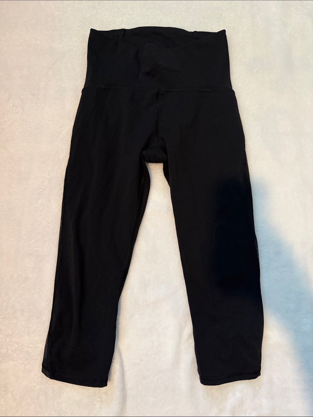 lululemon athletica High-Rise Black Crop Leggings size 4